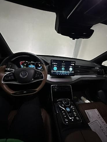 tesla pi: BYD Tang: 2020 г., 1.5 л, Автомат, Гибрид, Кроссовер — 4