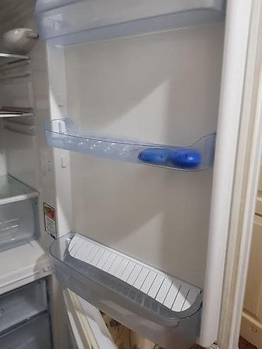 редуктор на пресс: Холодильник Indesit, Б/у, Двухкамерный, De frost (капельный) — 5