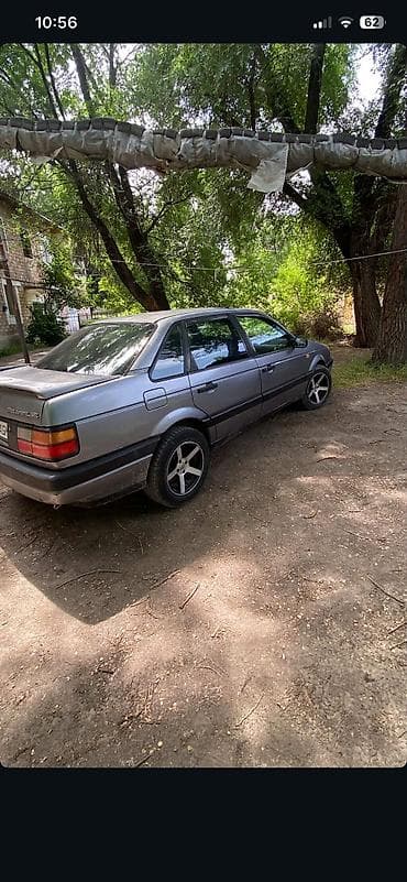 Volkswagen Passat: 1991 г., 1.8 л, Бензин, Седан — 1