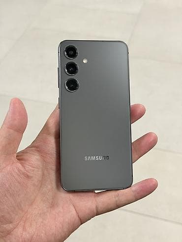 Samsung Galaxy S24, Б/у, 256 ГБ, цвет - Серый, 2 SIM