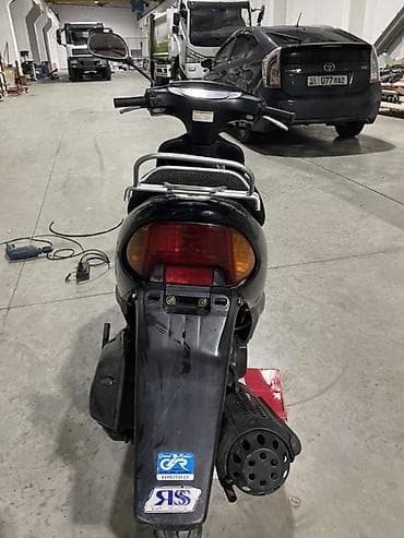 бенза: Скутер Honda Dio (AF/ZX серия 34), 65 куб сейчас на обкатке черный — 3