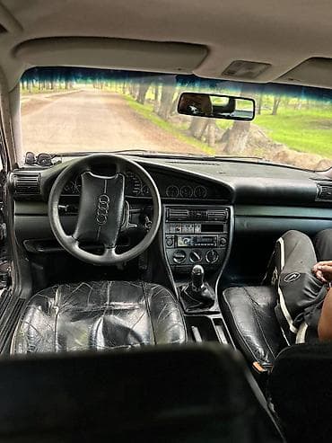 Audi: Audi A6: 1995 г., 2 л, Механика, Бензин, Седан — 2