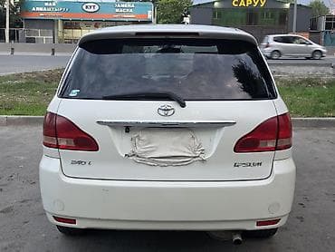Toyota Ipsum: 2001 г., 2.4 л, Автомат, Газ, Вэн/Минивэн — 6