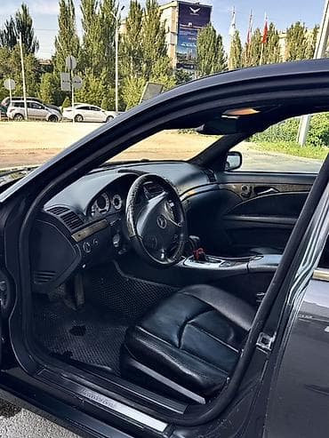 atego 818: Mercedes-Benz E-класс AMG: 2008 г., Автомат, Бензин, Седан — 8