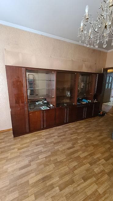 мебел горка: Стенка/горка для гостиной из массива/шпона в классическом сщтиле. - — 1