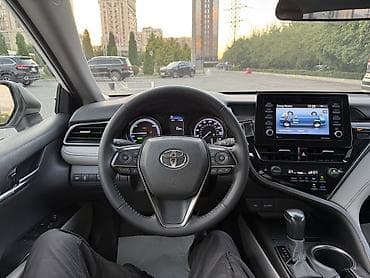 Транспорт: Toyota Camry: 2022 г., 2.5 л, Автомат, Гибрид, Седан — 9