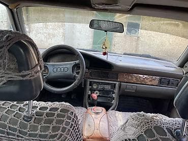 продаю авто ауди: Audi 100: 1987 г., 1.8 л, Механика, Бензин, Седан — 6