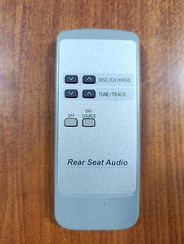 Пульт дистанционного от GX 470 управления для задней аудиосистемы
