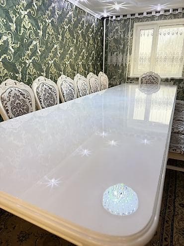 Стол и стул для зала, Новый, цвет - Белый