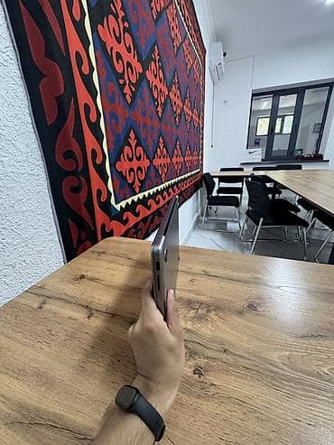 mac: Apple MacBook Pro M3 8 ядер 14″ (серия с логотипом MacBook Pro на — 3