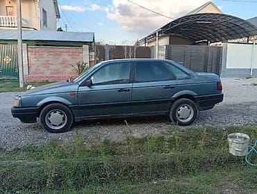 transporter multivan: Volkswagen Passat: 1990 г., Седан — 2