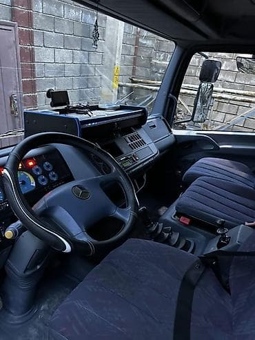 фаркоп на атего: Грузовик, Mercedes-Benz, Стандарт, 7 т, Б/у — 4