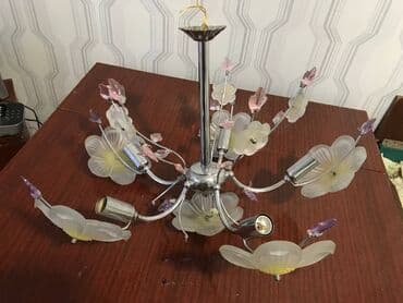 запчасти для люстры: Продаю люстру патроны все работают некоторых розовых листочков не — 1