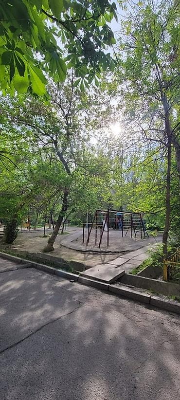 квартира 77 серия: 2 комнаты, 52 м², 105 серия, 7 этаж, Старый ремонт — 4