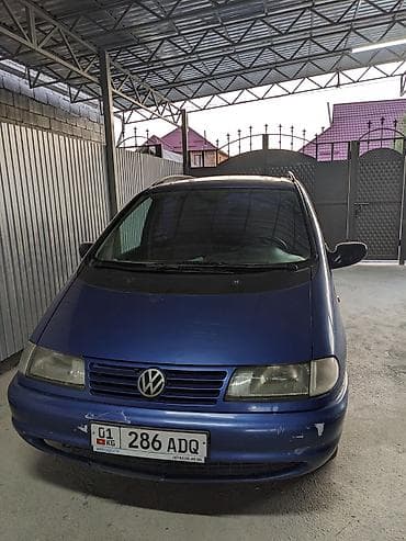 1995: Volkswagen Sharan: 1995 г., 2 л, Механика, Бензин, Минивэн — 1