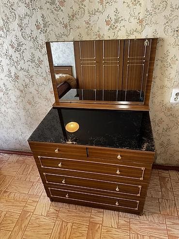 камод для зала: Комод для одежды, С зеркалом, ЛДСП, цвет - Коричневый — 2