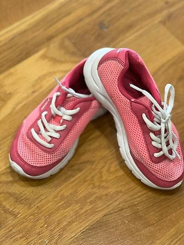 Кроссовки на девочку Demix размер 33-34в хорошем состоянии, дышащие