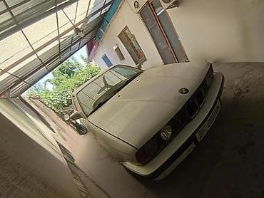 BMW 5 series: 1989 г., 2 л, Механика, Бензин, Седан — 1
