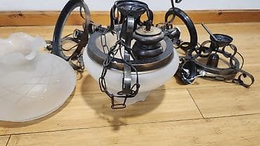 люстры со склада: Продаю люстры б/у. В наличии 4 шт: три с плафонами, две без. Все в — 2