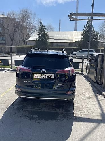 Продажа авто: Toyota RAV4: 2017 г., 2.5 л, Гибрид — 5