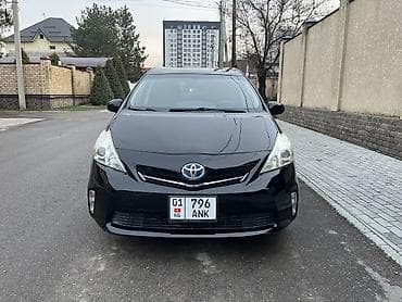 Toyota Prius V: 2014 г., Вариатор, Гибрид, Универсал at lalafo.kg Toyota Prius V: 2014 г., Вариатор, Гибрид, Универсал