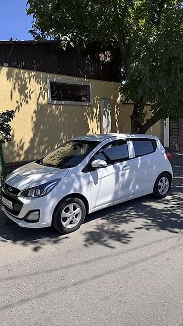 Транспорт: Chevrolet Spark: 2019 г., 1 л, Вариатор, Бензин, Хэтчбэк — 2