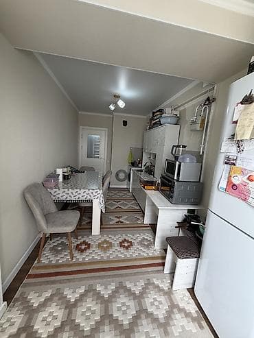 Квартиры: 1 комната, 37 м², Кара-Жыгач ж/м Элитка, 3 этаж, Евроремонт — 3