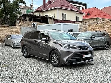prius plus: Toyota Sienna: 2021 г., 2.5 л, Автомат, Гибрид, Минивэн — 1