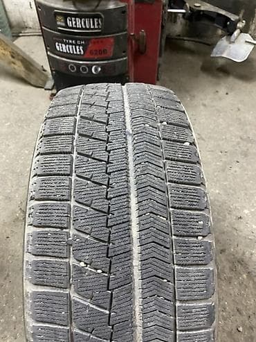 blizzak: Зимняя шина Bridgestone Blizzak VRX - Размер: 215/50 R17 - Модель — 1