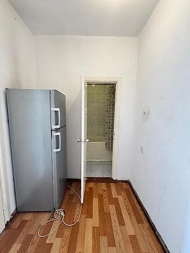 Квартиры: 3 комнаты, 63 м², Газ Городок 105 серия, 5 этаж, Косметический ремонт — 9