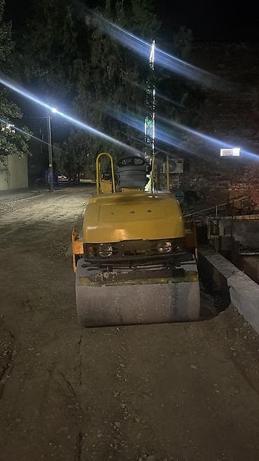 шланг бу: Продаю каток для укладки асфальта, а также трамбовки грунта, основании — 2