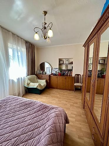 Продаю дом в центре Бишкека Ибраимова/Жибек Жолу, дом расположен по