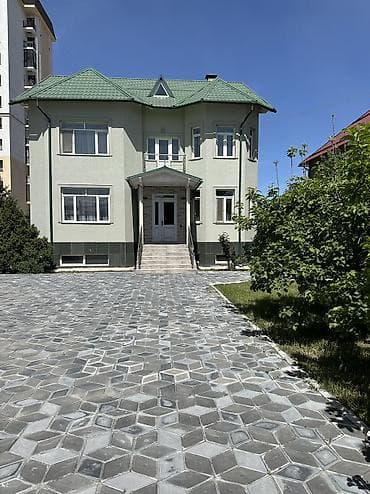 Срочно! Цена договорная. Продается двухуровневый дом + цокольный этаж
