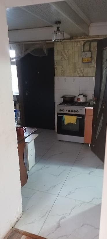 продаю дом с джал: Продаётся жилой дом с участком. 6 сот. Центральный — 6