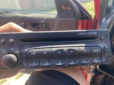 Автомагнитола VDO CDR 500 Аригинал - Форм‑фактор: 1 DIN -