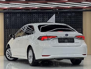 Продажа авто: Toyota Corolla: 2021 г., 1.8 л, Автомат, Бензин, Седан — 3