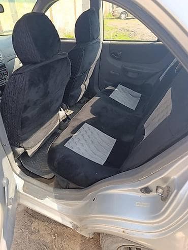 акцент машина: Hyundai Accent: 2001 г. — 4