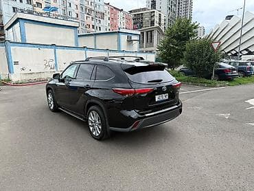 салон машины: Toyota Highlander: 2020 г., 2.5 л, Автомат, Гибрид, Кроссовер — 3