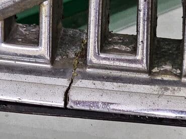 купить передний бампер на ауди 80 б4: Решетка радиатора Volvo 1997 г., Б/у, Оригинал — 3