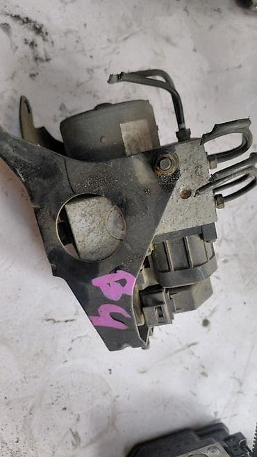 suba: Блок ABS Subaru 2002 г., Б/у, Оригинал, Япония — 2