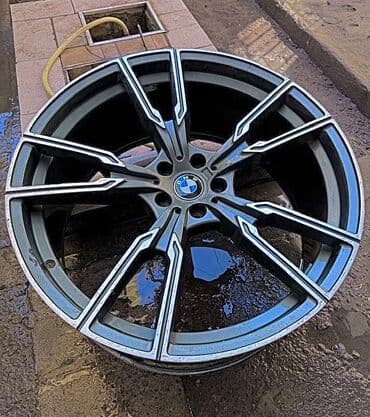 Литые Диски R 22 BMW, отверстий - 5, Б/у at lalafo.kg Литые Диски R 22 BMW, отверстий - 5, Б/у