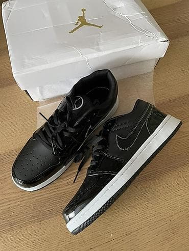 чехлы бу: Nike Air Jordan 1 Low, чёрные (Black/White) - Модель: Air Jordan 1 — 1