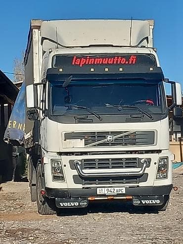 440: Тягач, Volvo, 2007 г., Тентованный — 2