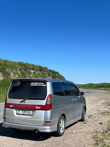 terrano 2: Nissan Serena: 2000 г. — 6