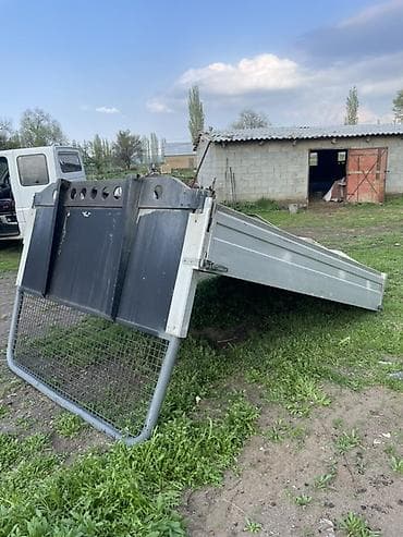 самосвальный кузов: Кузов бортовой Mercedes-Benz, Б/у — 4