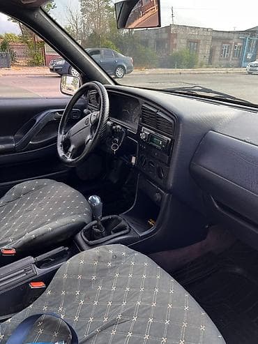 машина нексия 2: Volkswagen Passat: 1994 г., 2 л, Механика, Бензин, Седан — 7