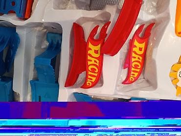 Детские аттракционы: Игровой набор трассы Hot Wheels: двойная гоночная трасса с петлями и — 3