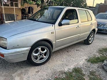 Volkswagen Golf: 1994 г., 2 л, Механика, Бензин, Хэтчбэк — 1