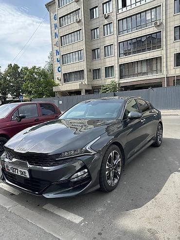 комфорт машина: Kia K5: 2021 г., 1.6 л, Автомат, Бензин, Седан — 1