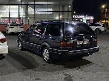 салон на гольф 4: Volkswagen Passat: 1992 г., 1.8 л, Механика, Бензин, Универсал — 1